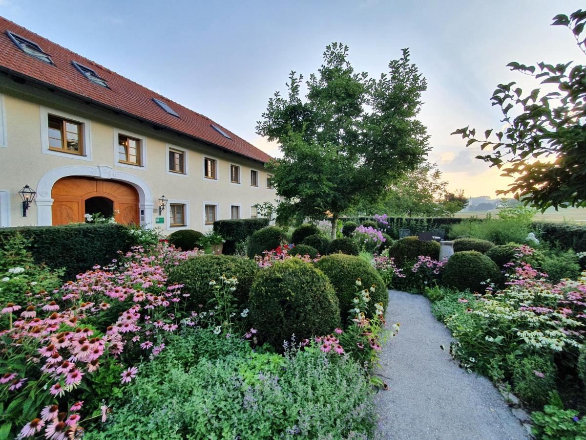 Fruehstueckspension Herzog Zu Laah Ansfelden Buitenkant foto